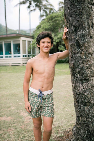 Kid’s Townshorts in Torch Ginger Green Seagrass