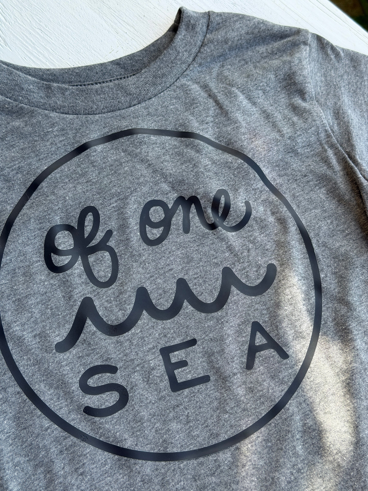 Kid’s Logo Tee in Heather Grey