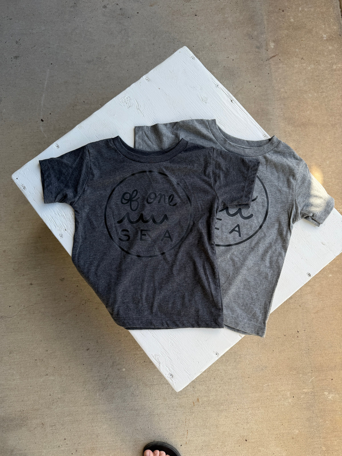 Kid’s Logo Tee in Heather Grey