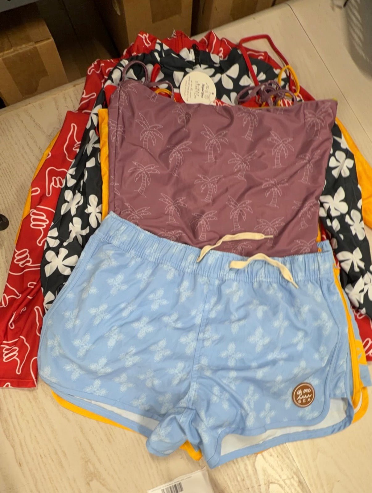 WAREHOUSE SALE BUNDLE- WOMEN SIZE LARGE B