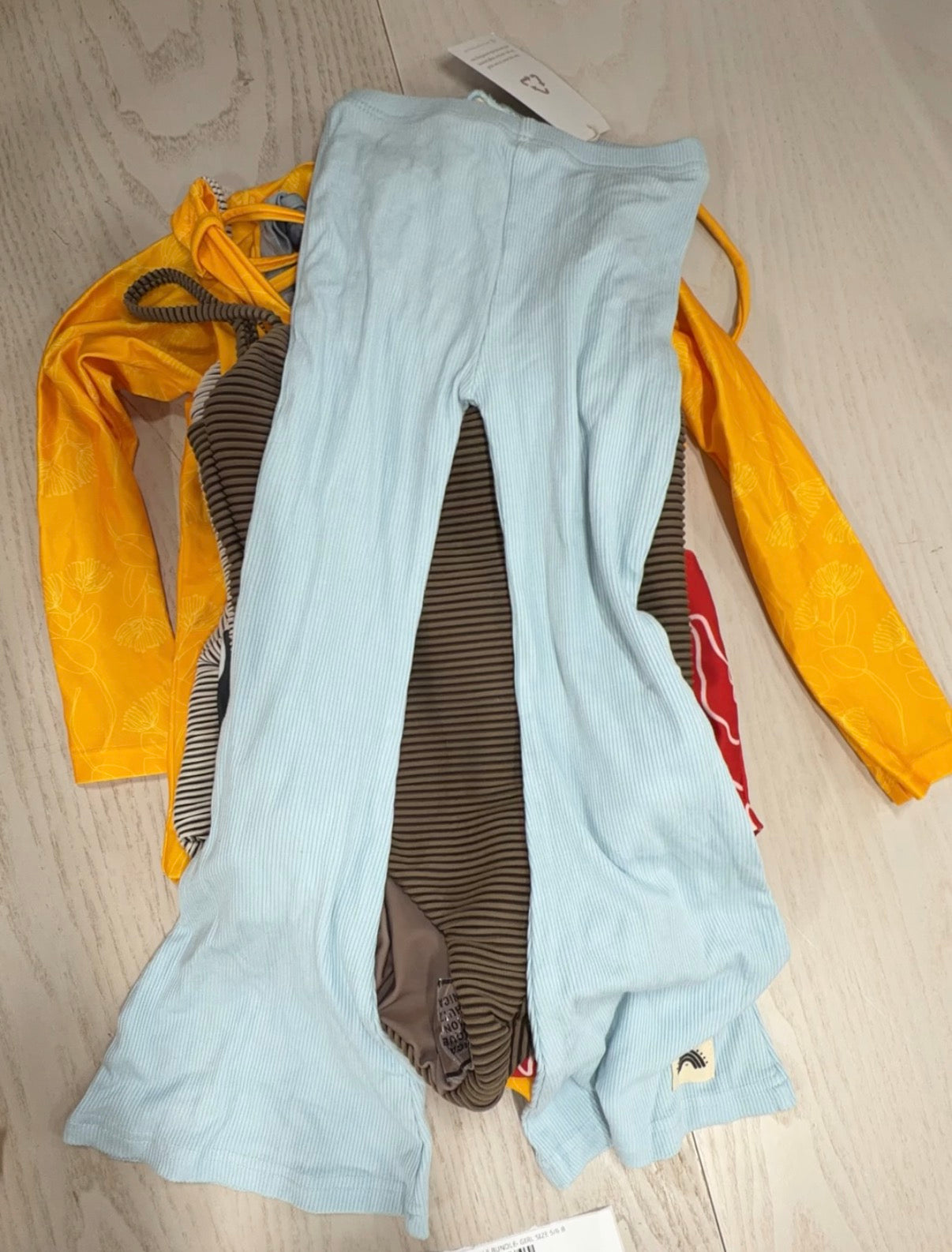 WAREHOUSE SALE BUNDLE- GIRL SIZE 5/6 B