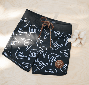 Kid’s Retro Boardshorts in Black Shaka