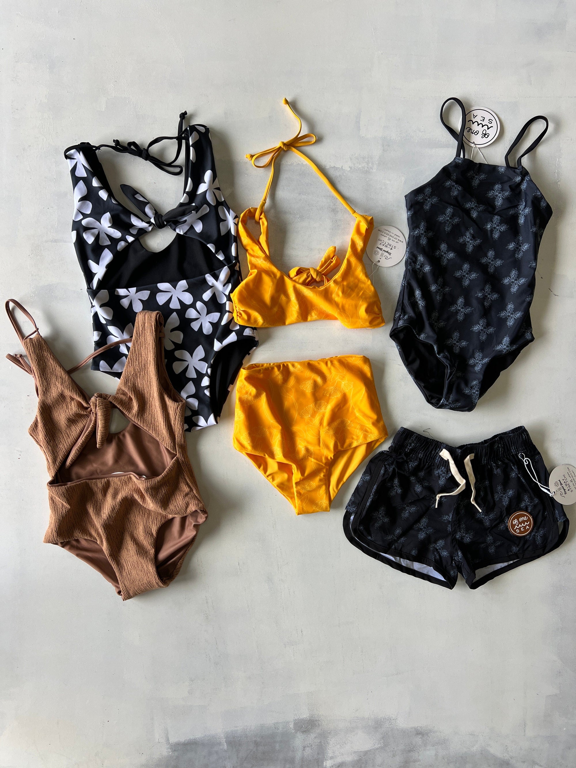 WAREHOUSE SALE BUNDLE- GIRL SIZE 5/6 A