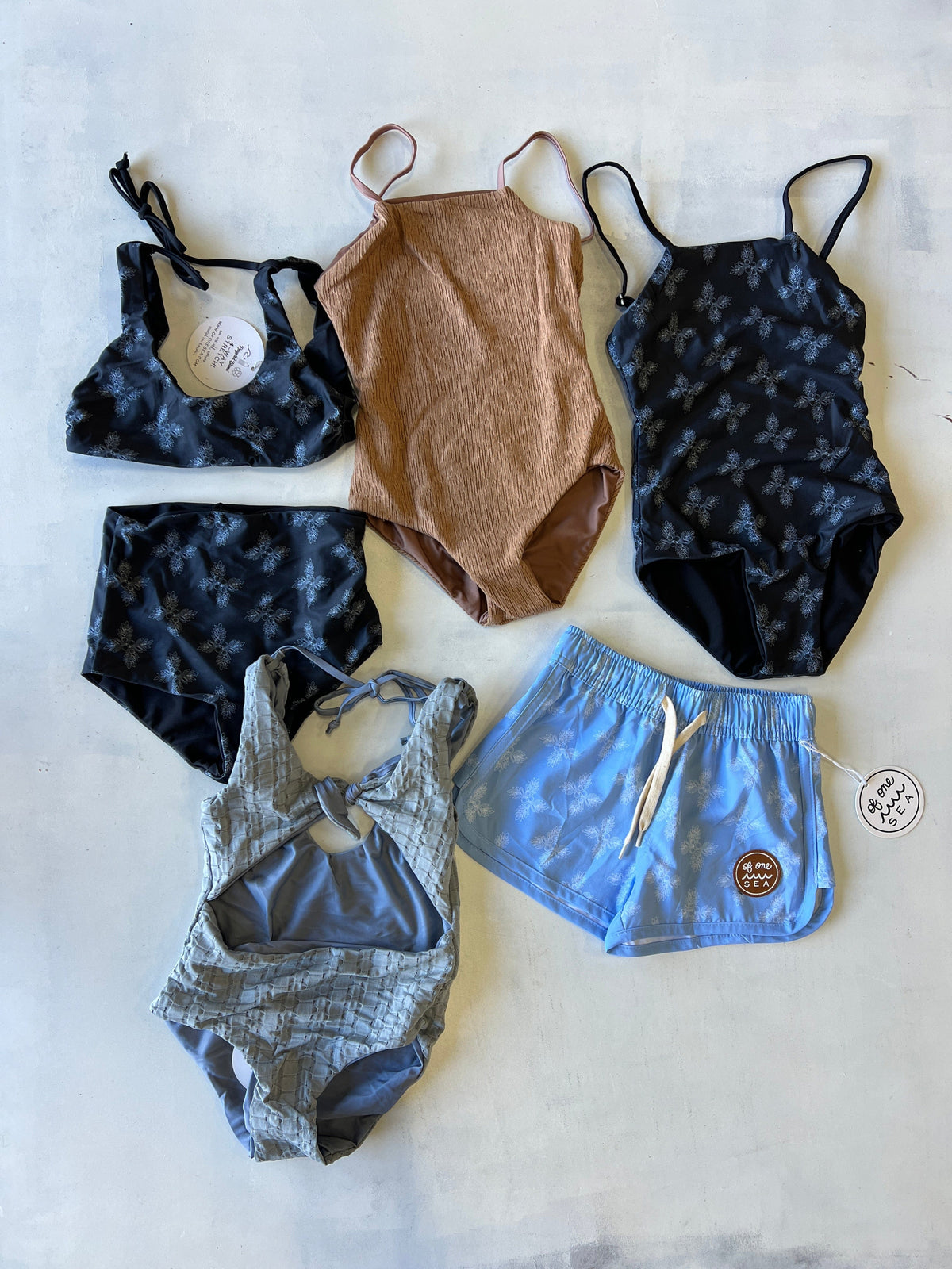 WAREHOUSE SALE BUNDLE- GIRL SIZE 5/6 B
