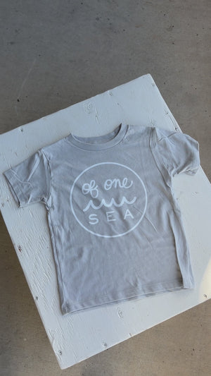 Kid’s Logo Tee in Oyster Grey