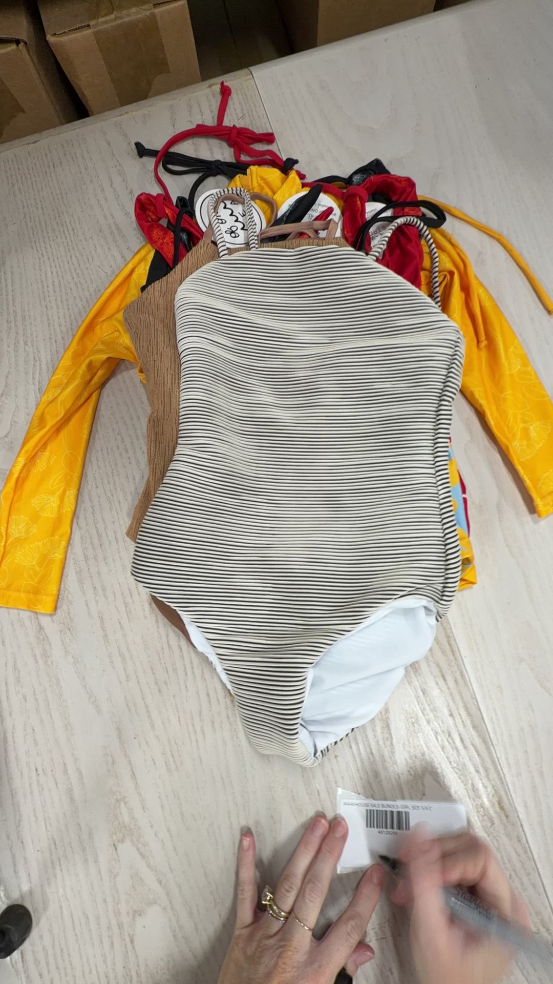 WAREHOUSE SALE BUNDLE- GIRL SIZE 5/6 C
