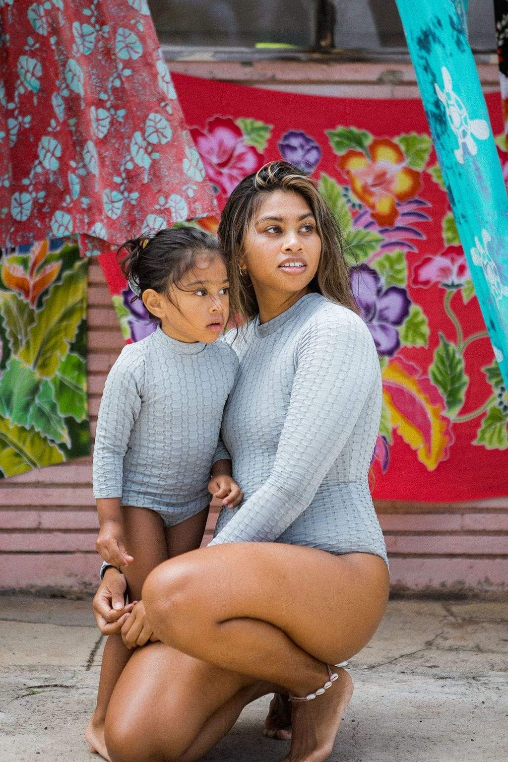 Women's Long Sleeve Zip Up in Blue Bubble