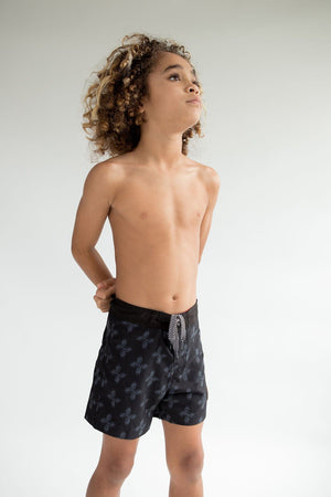 Kid’s Townshorts in Black Breadfruit Bandana